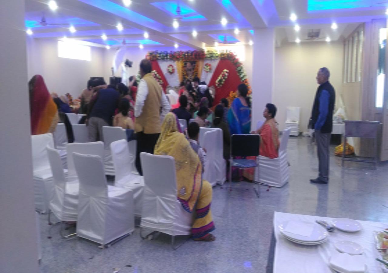 Regal Hotel And Restaurant Mathura Esterno foto